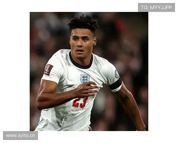 奥利·沃特金斯：被低估的进球效率与战术价值解析