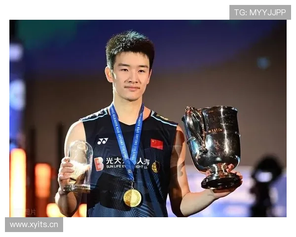 李诗沣赛场像邻家男孩，私下转身就是贵公子，差距看得我心慌