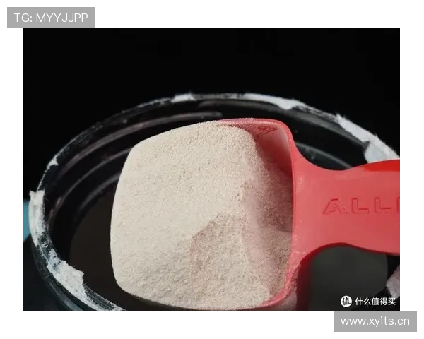 董志豪家的冰箱里塞满了蛋白粉，连饮料都喝零卡的